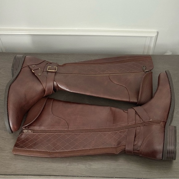 GBG by Guess Brown Haydin Knee High Boots Size 7.5M - Picture 12 of 13